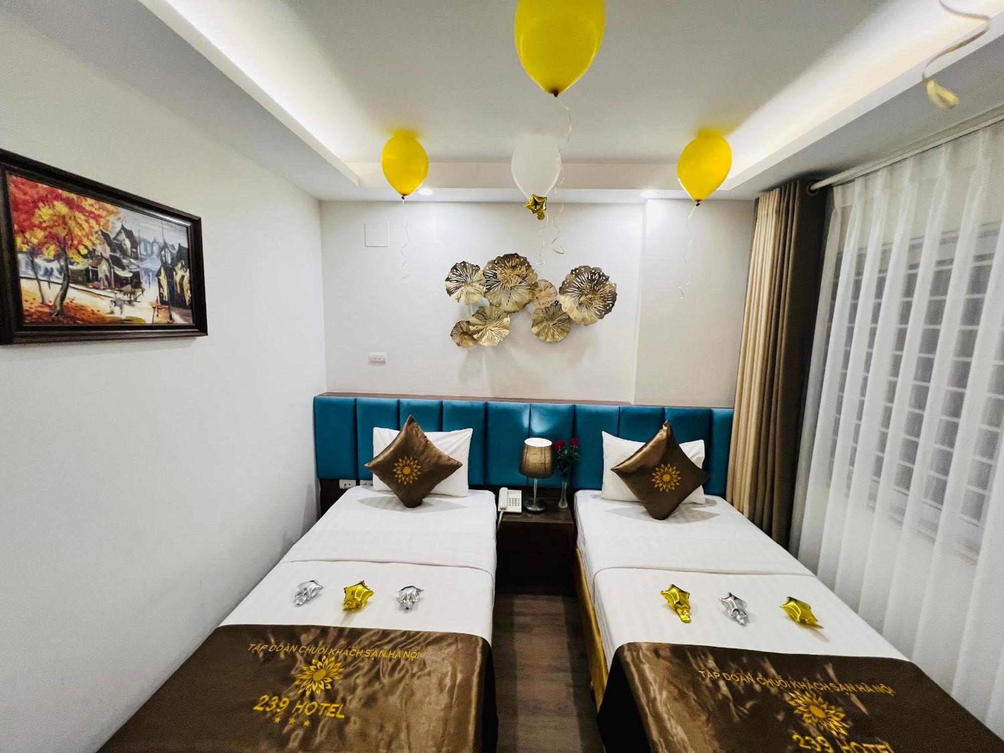 Khach San 239 Hotell Hanoi Exteriör bild