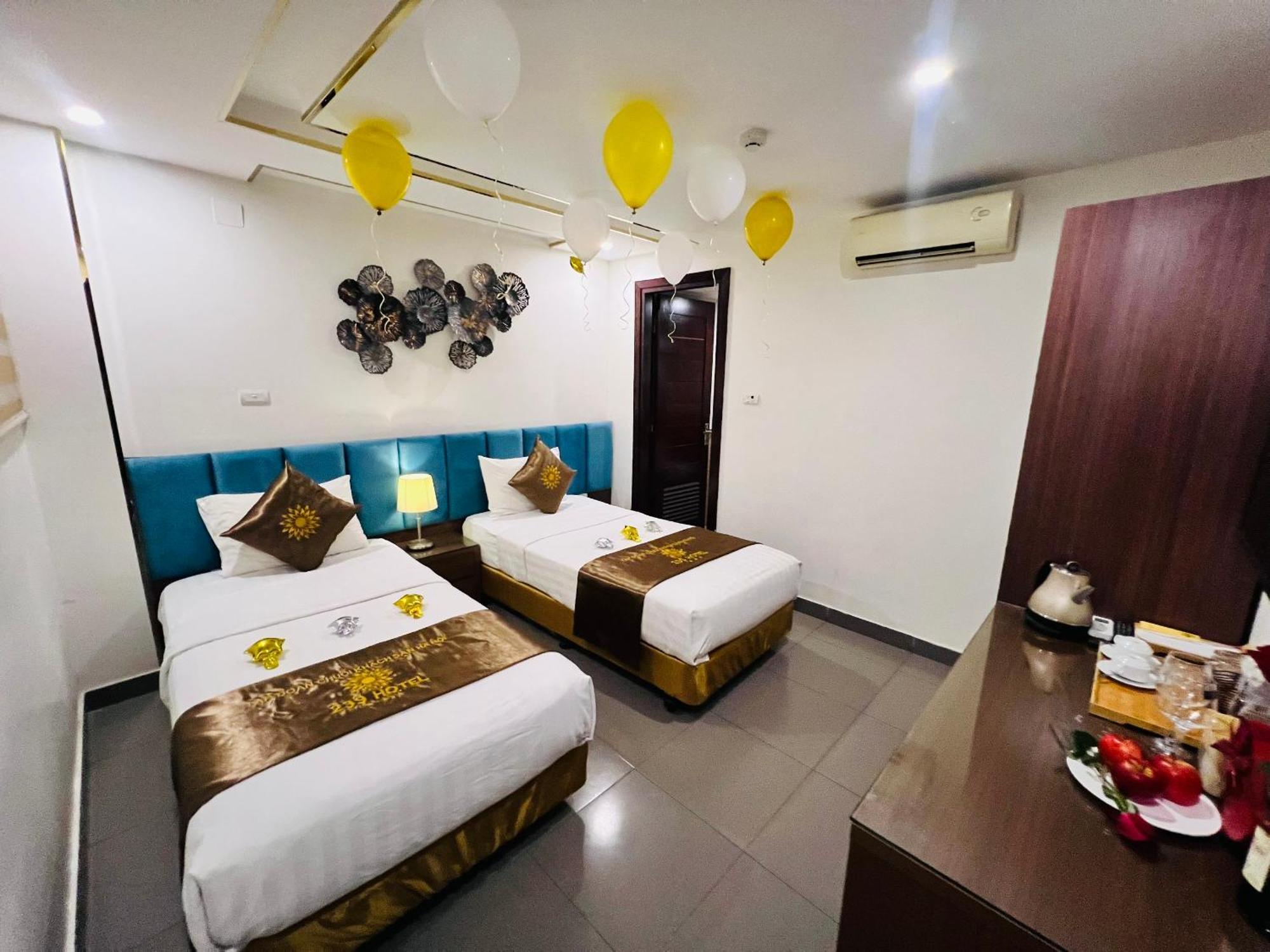 Khach San 239 Hotell Hanoi Exteriör bild