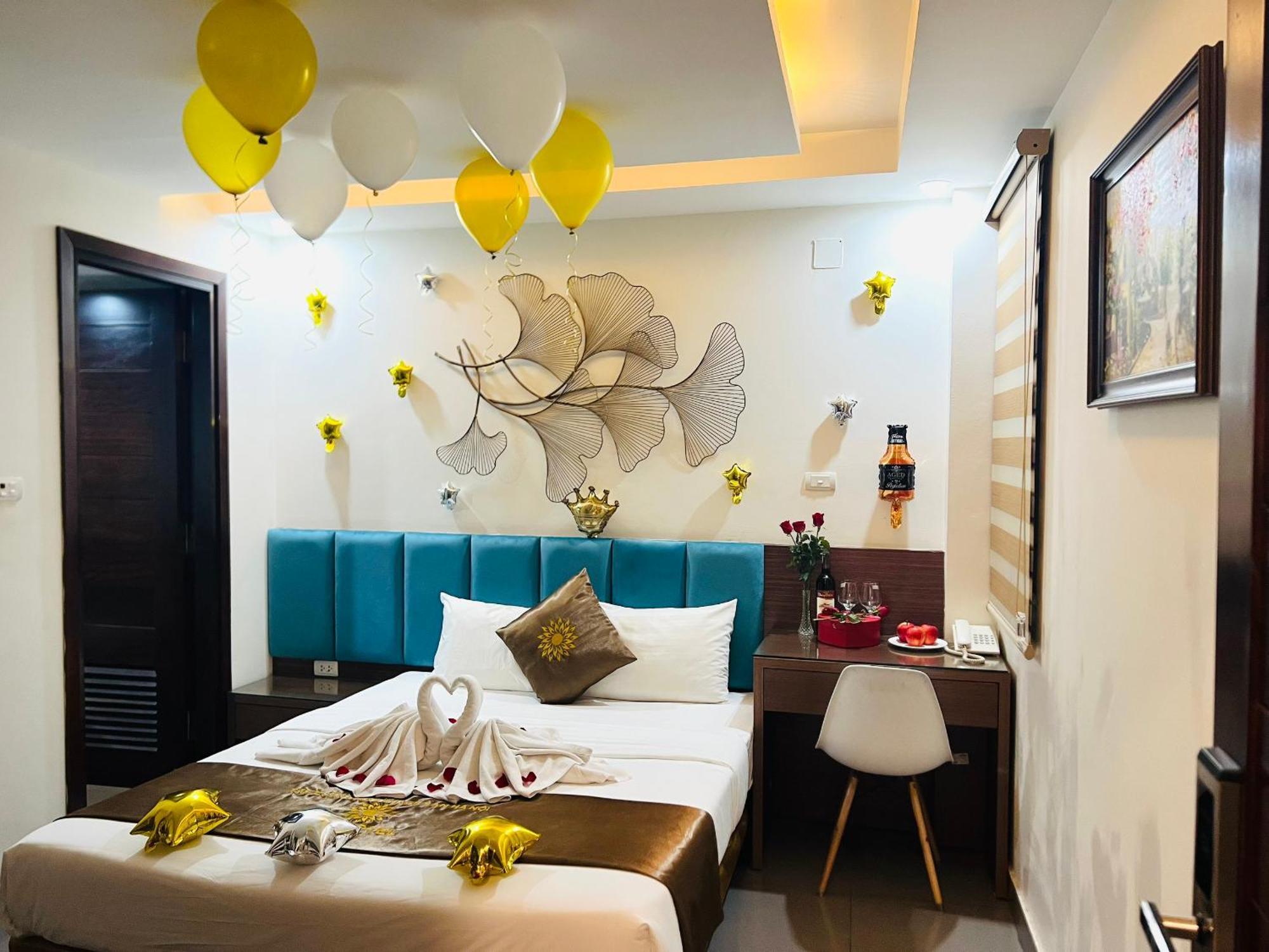 Khach San 239 Hotell Hanoi Exteriör bild