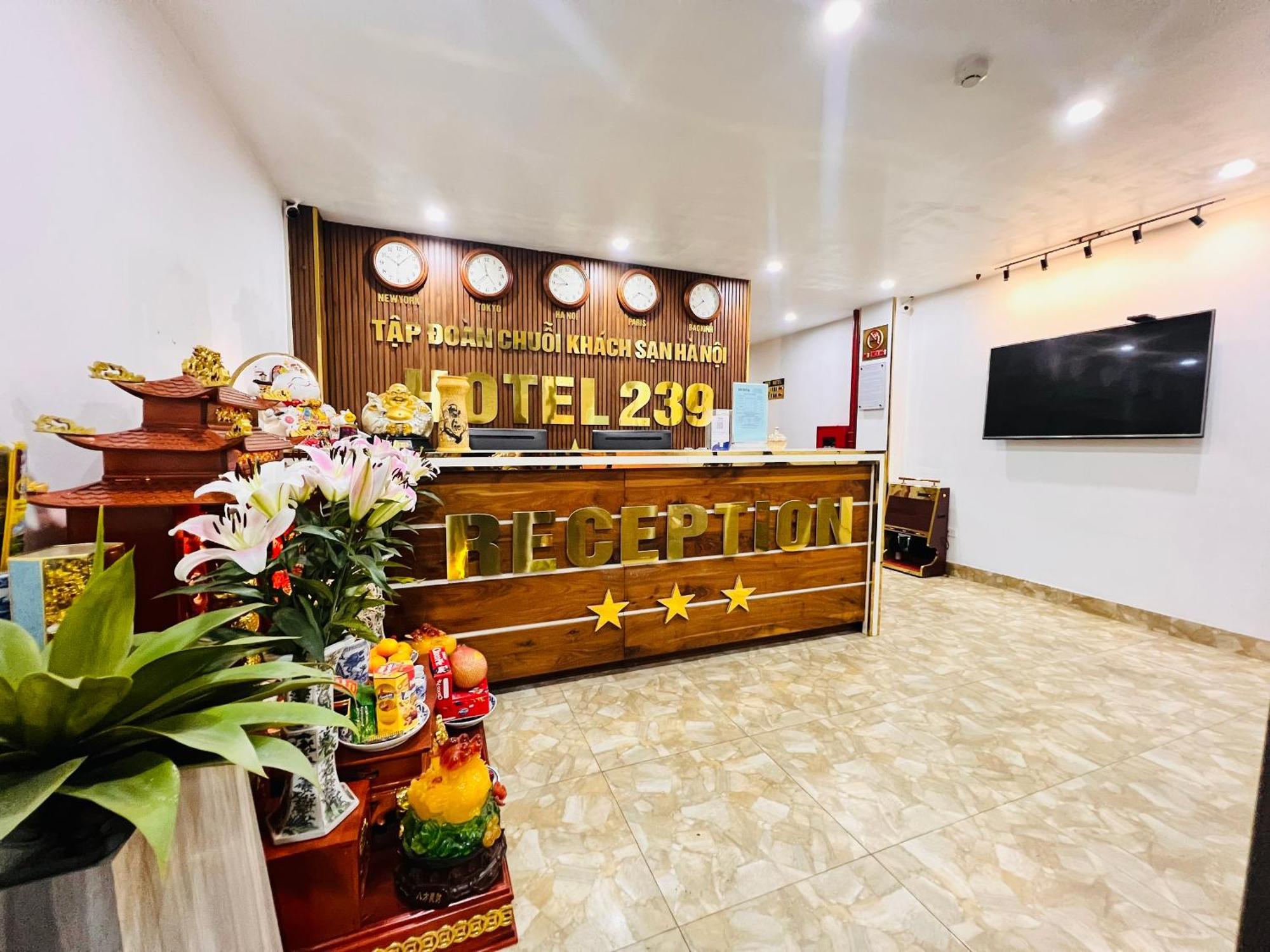 Khach San 239 Hotell Hanoi Exteriör bild