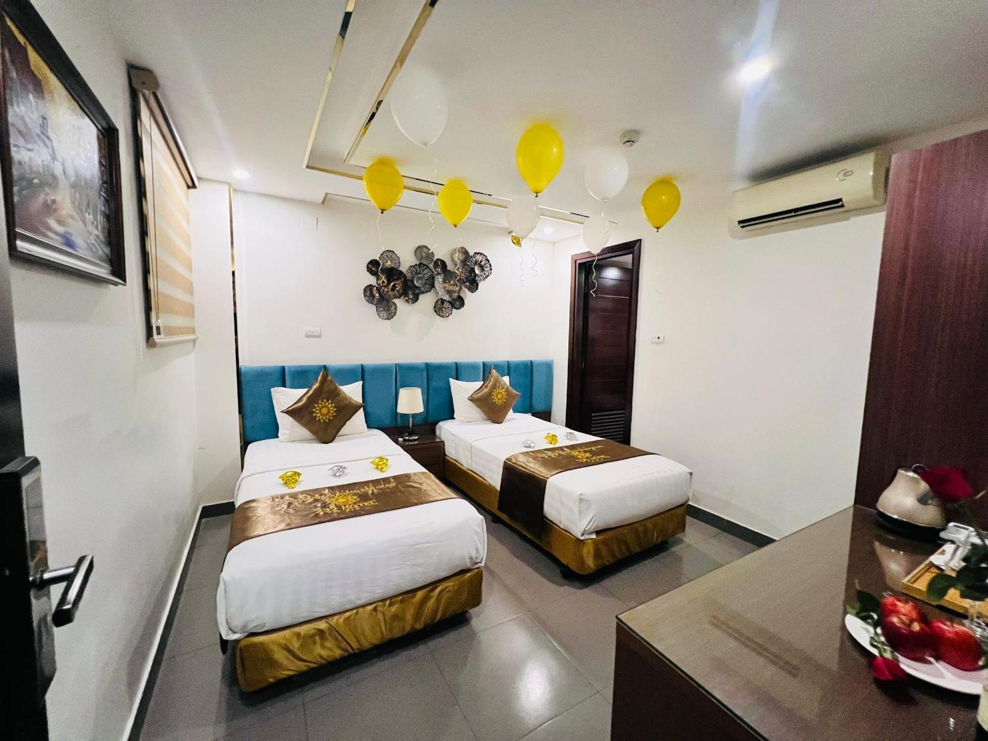 Khach San 239 Hotell Hanoi Exteriör bild