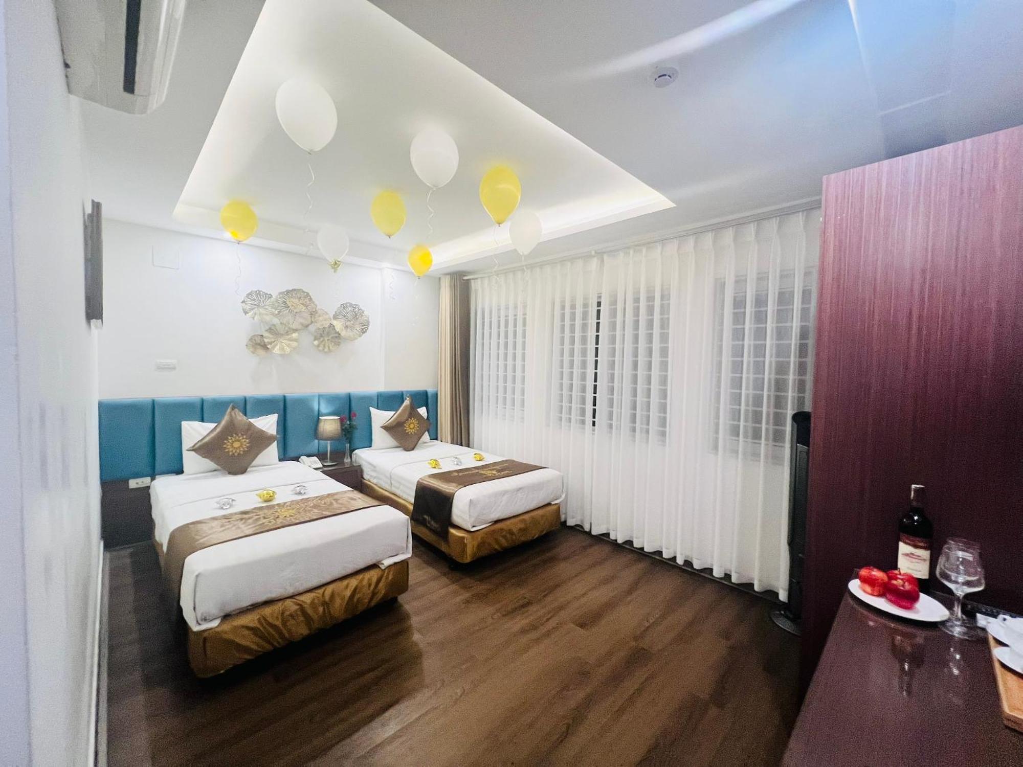 Khach San 239 Hotell Hanoi Exteriör bild