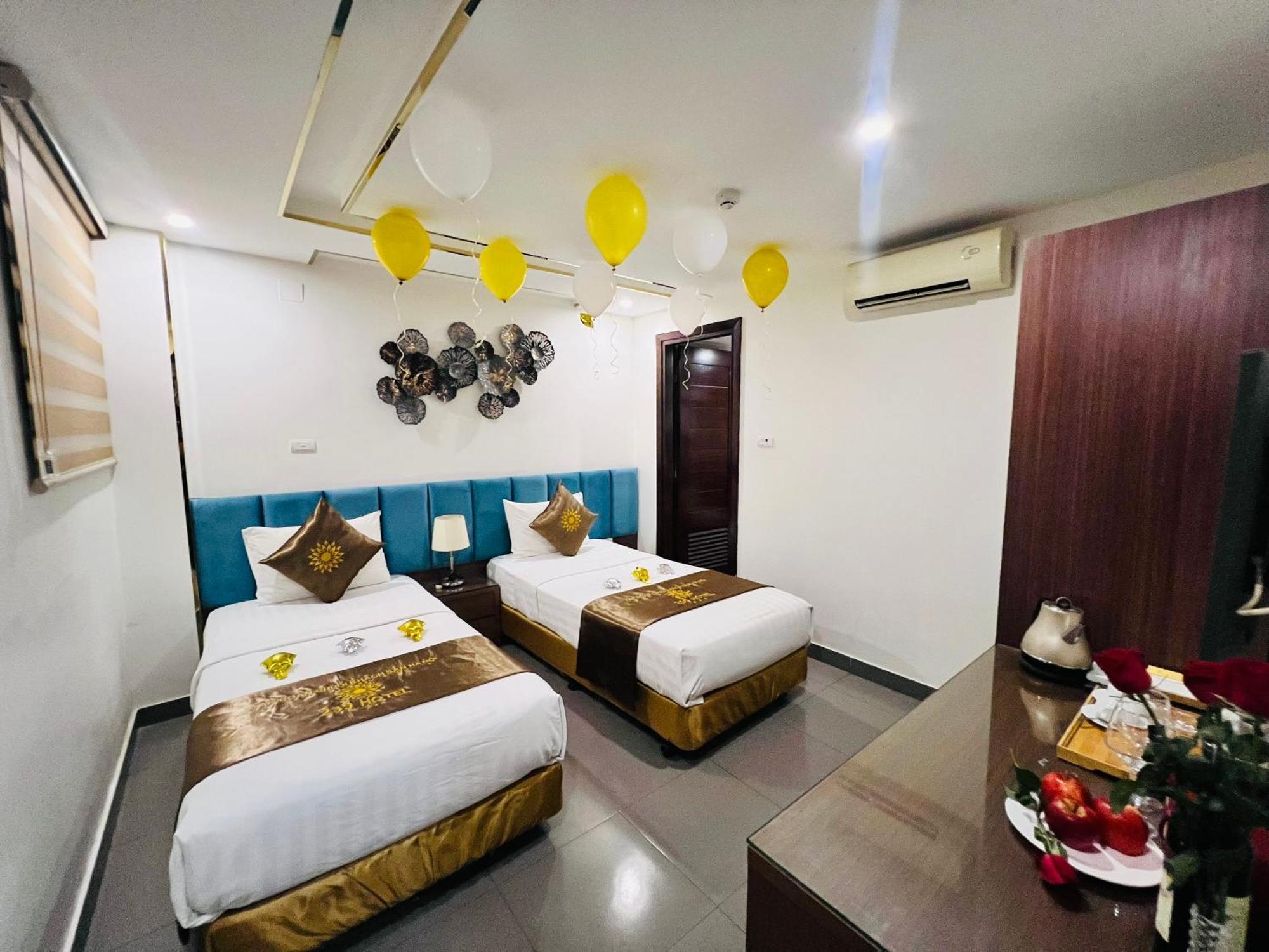 Khach San 239 Hotell Hanoi Exteriör bild