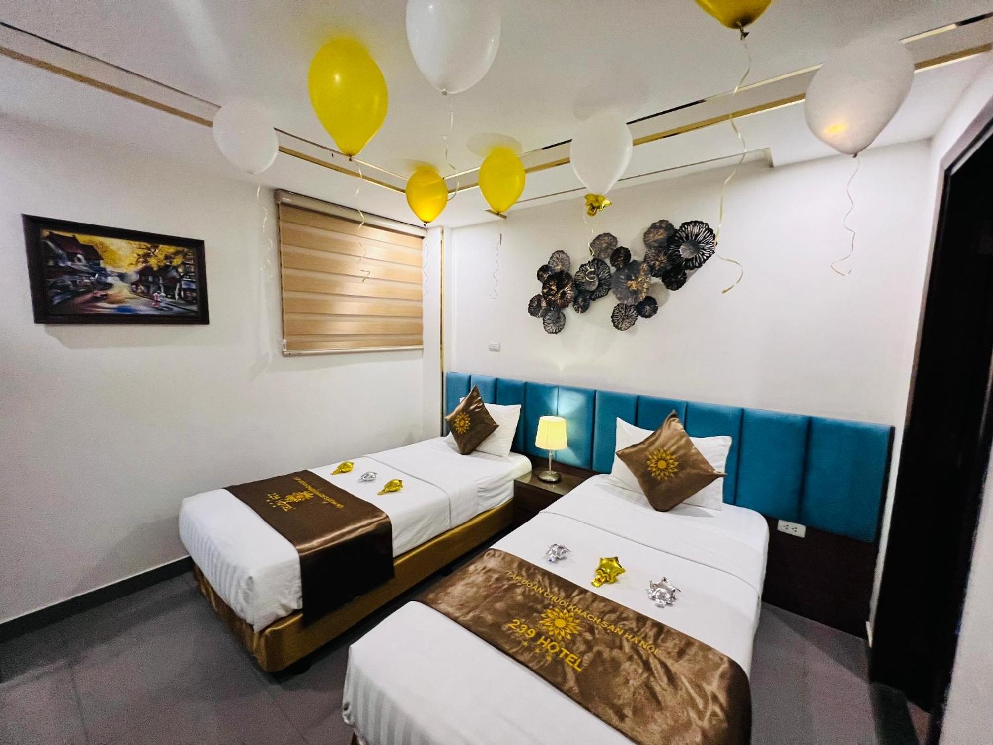 Khach San 239 Hotell Hanoi Exteriör bild
