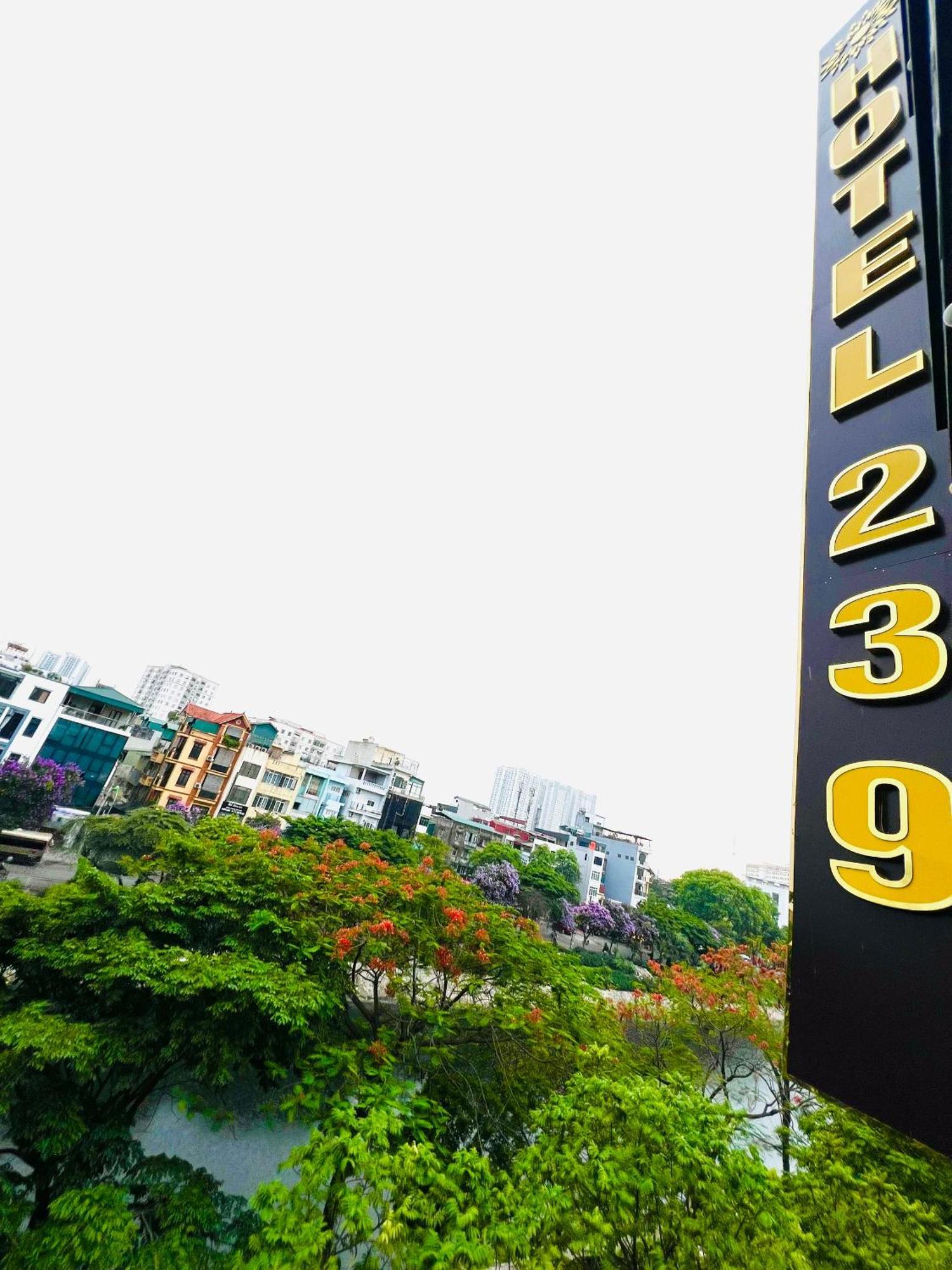 Khach San 239 Hotell Hanoi Exteriör bild
