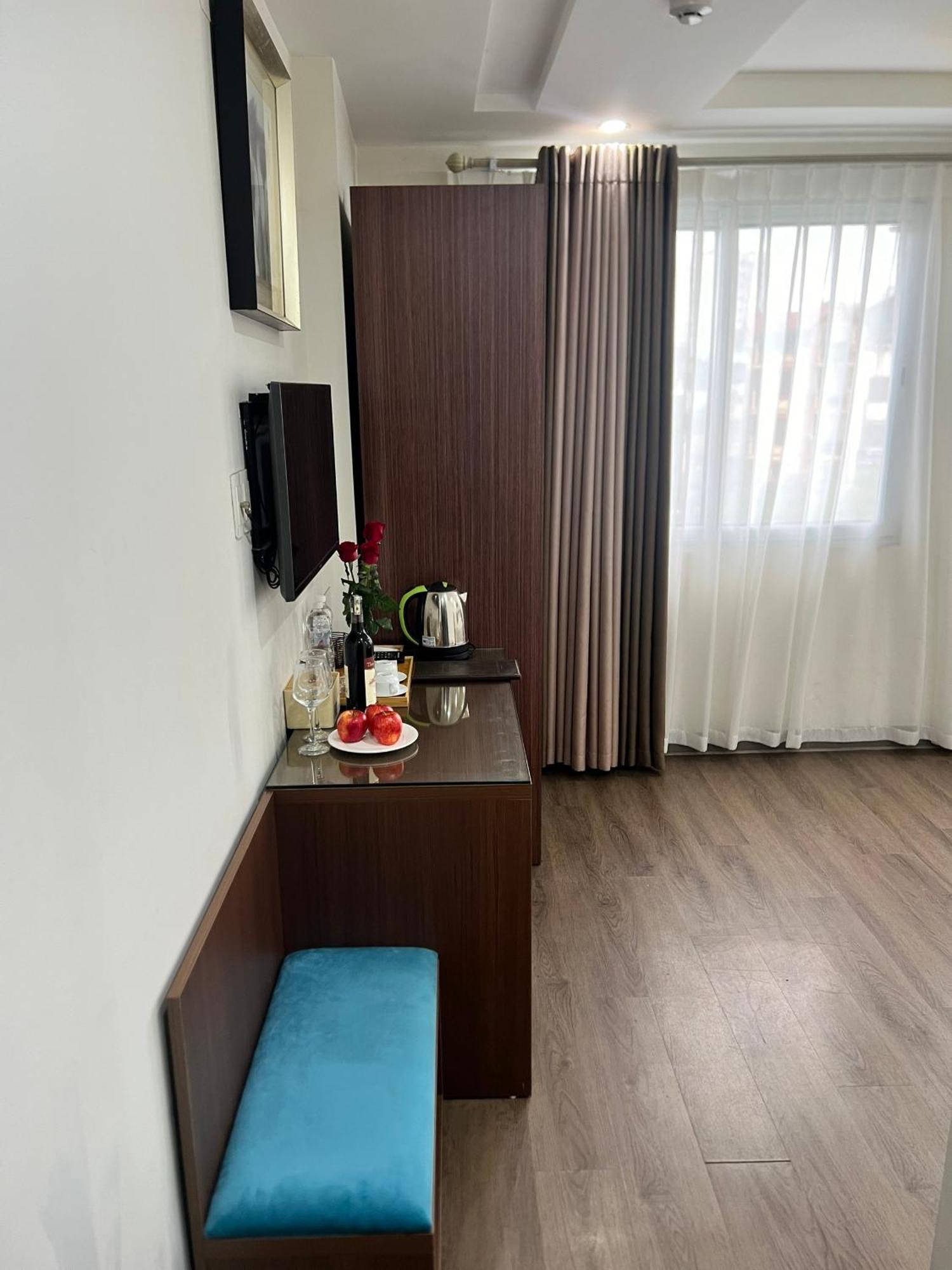 Khach San 239 Hotell Hanoi Exteriör bild