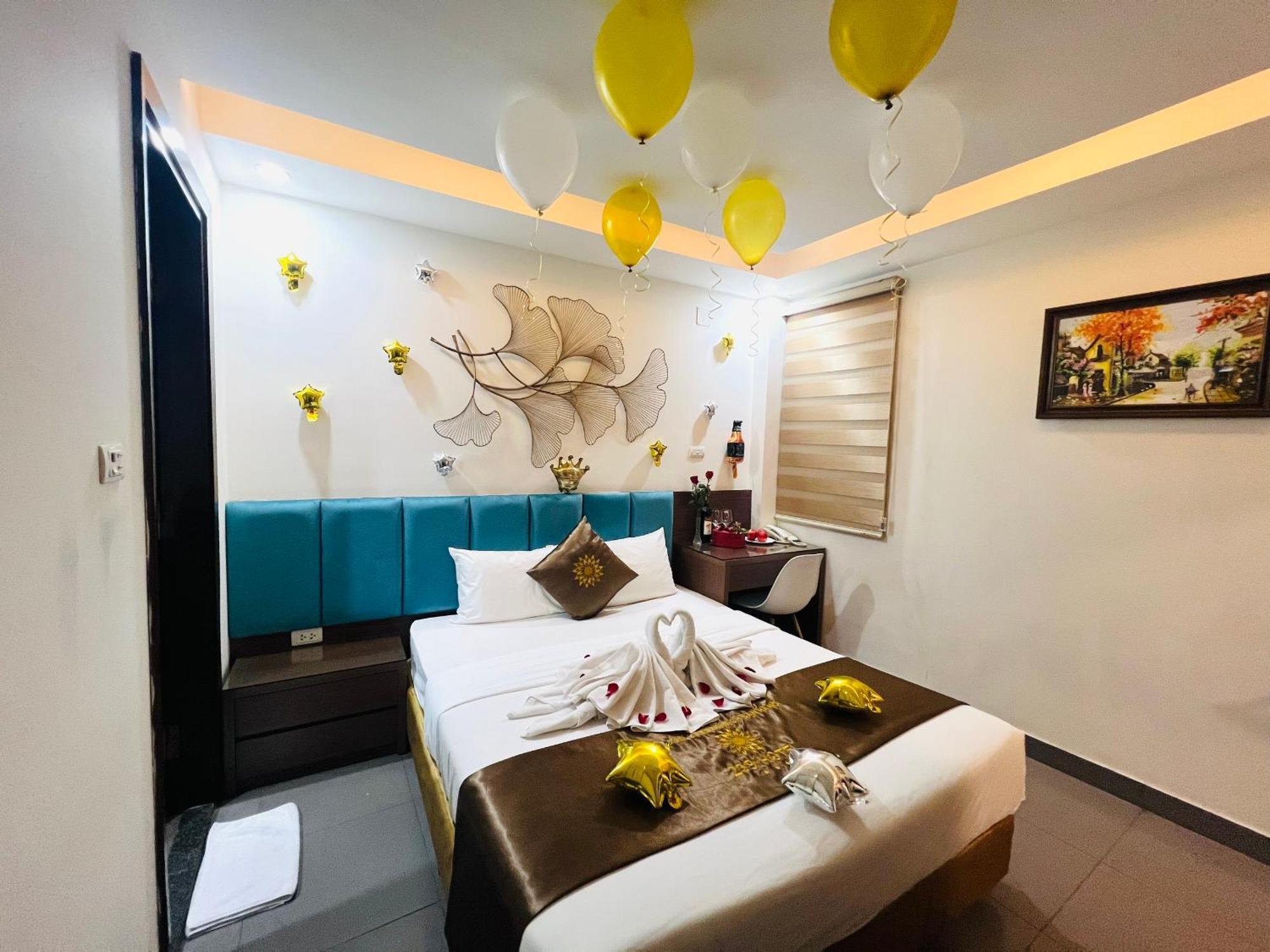 Khach San 239 Hotell Hanoi Exteriör bild
