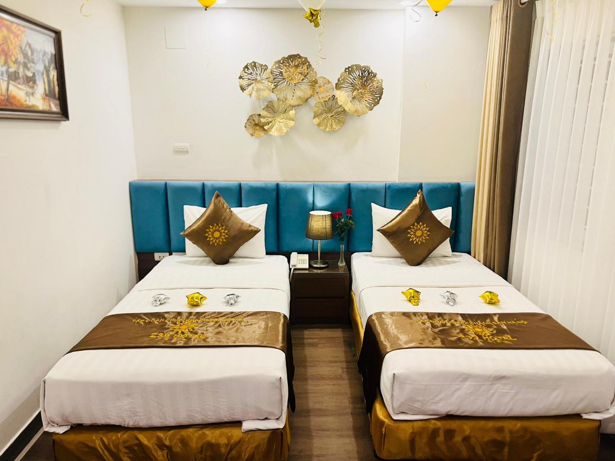 Khach San 239 Hotell Hanoi Exteriör bild