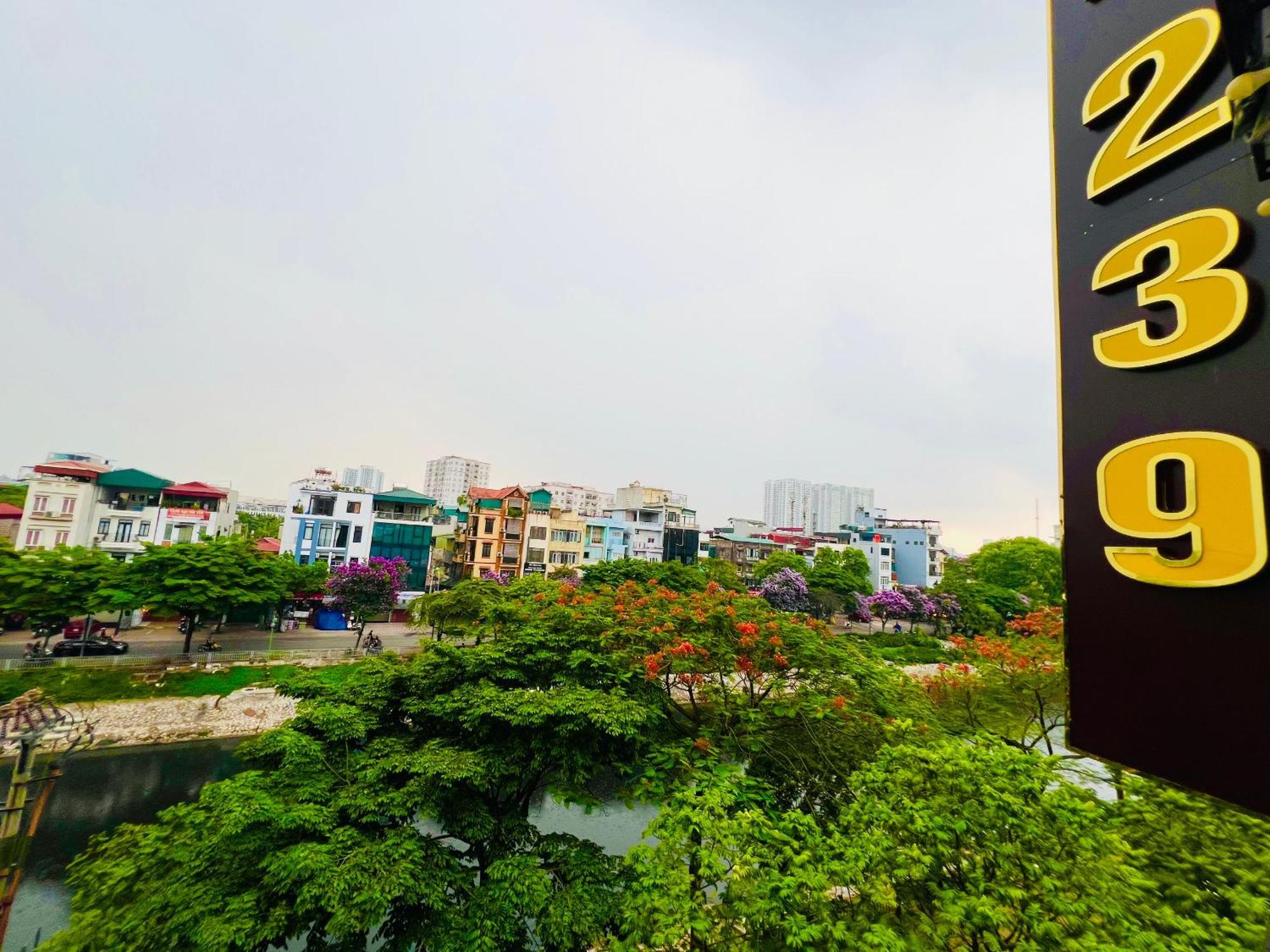 Khach San 239 Hotell Hanoi Exteriör bild